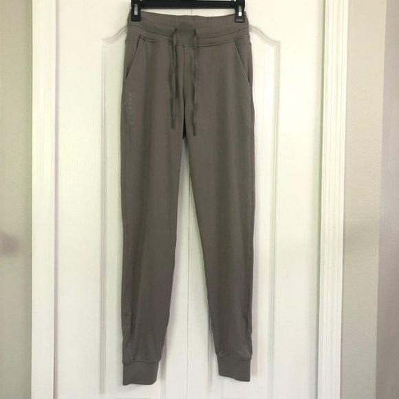 Balance Athletica Womens joggers sweatpants taupe small - Picture 1 of 6